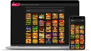 Bàn chơi bi-a và poker thú vị cho những buổi gặp gỡ bạn bè